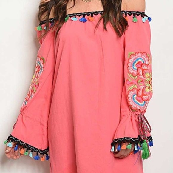 Dresses & Skirts - Coral off shoulder long sleeve dress
